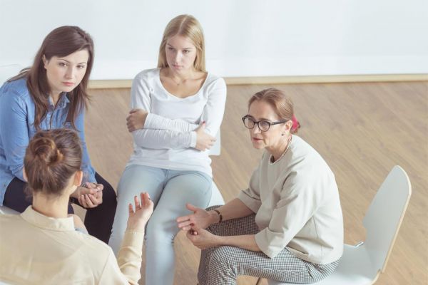 Support group during psychotherapeutic session